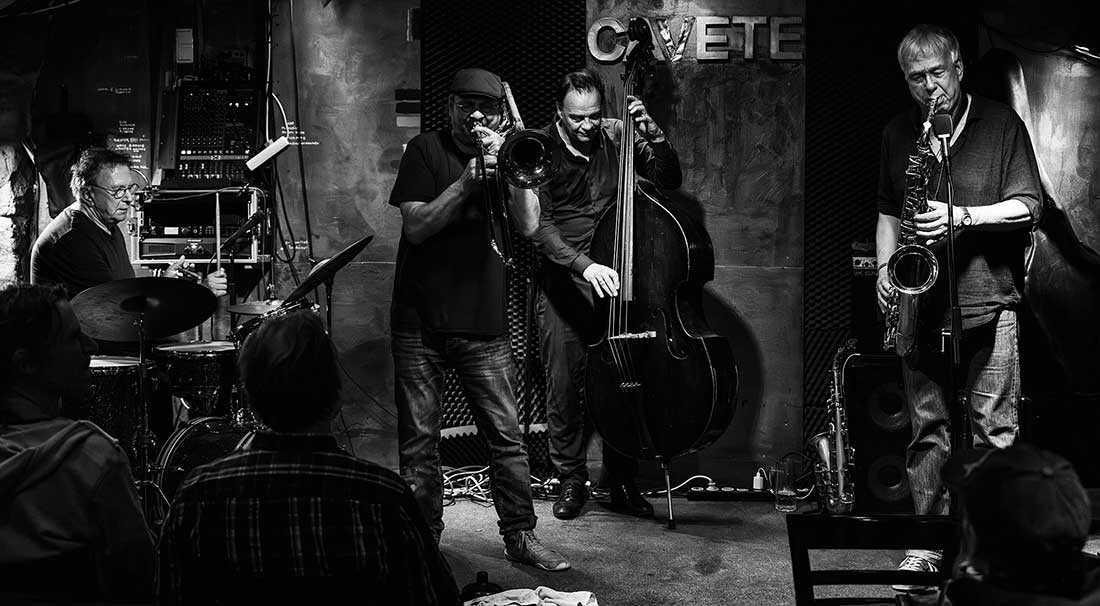ruf der heimat @ Cavete Marburg foto: Harry Achromat ruf der heimat @ Cavete Marburg foto: Harry Achromat